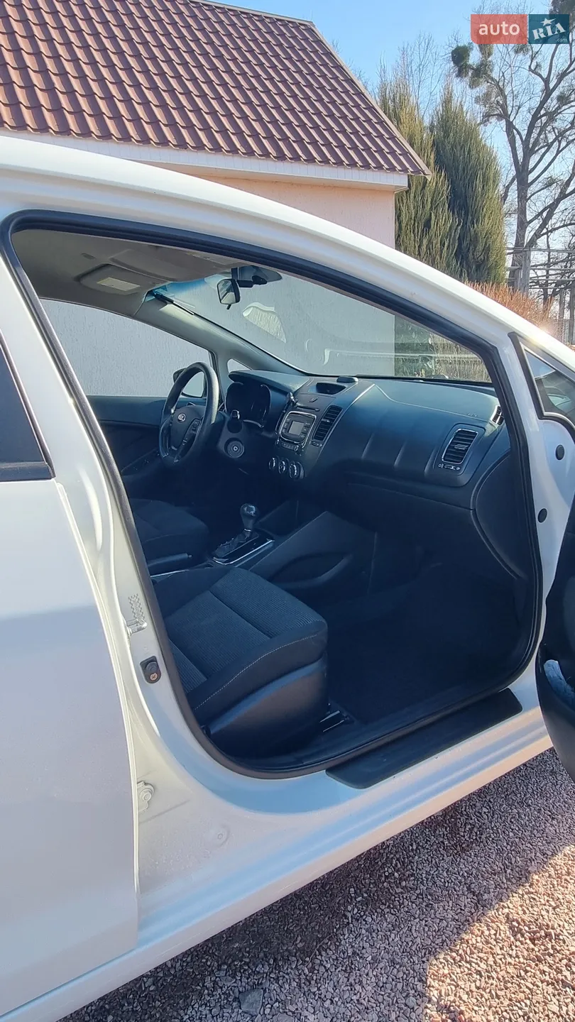 2016 Kia Forte - мініатюра 10