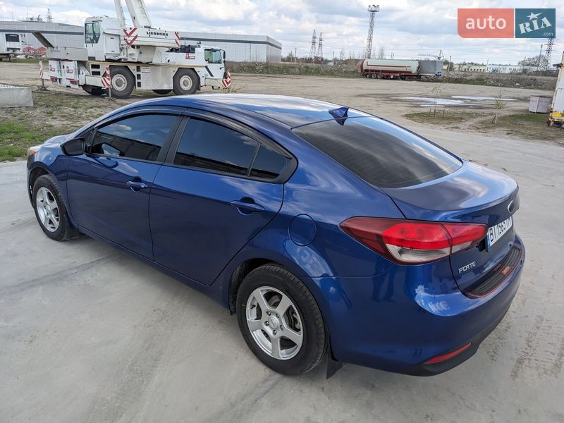 Седан Kia Forte 2017 в Кременчуге
