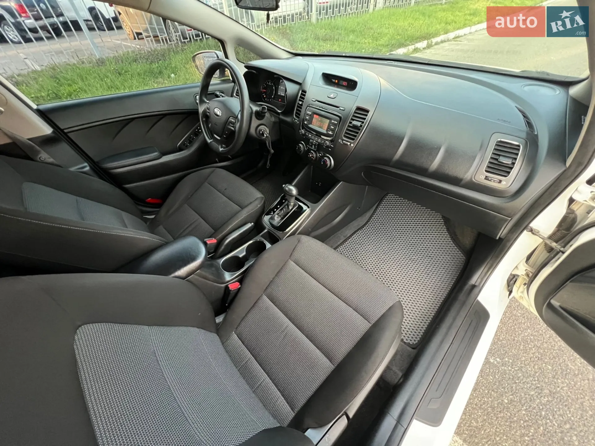 2016 Kia Forte - мініатюра 15