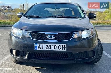 Седан Kia Forte 2009 в Буче