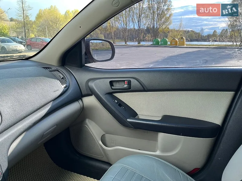 Kia Forte 2009 VIN KNAFU4A23A5830656 фото оголошення 24 з 67