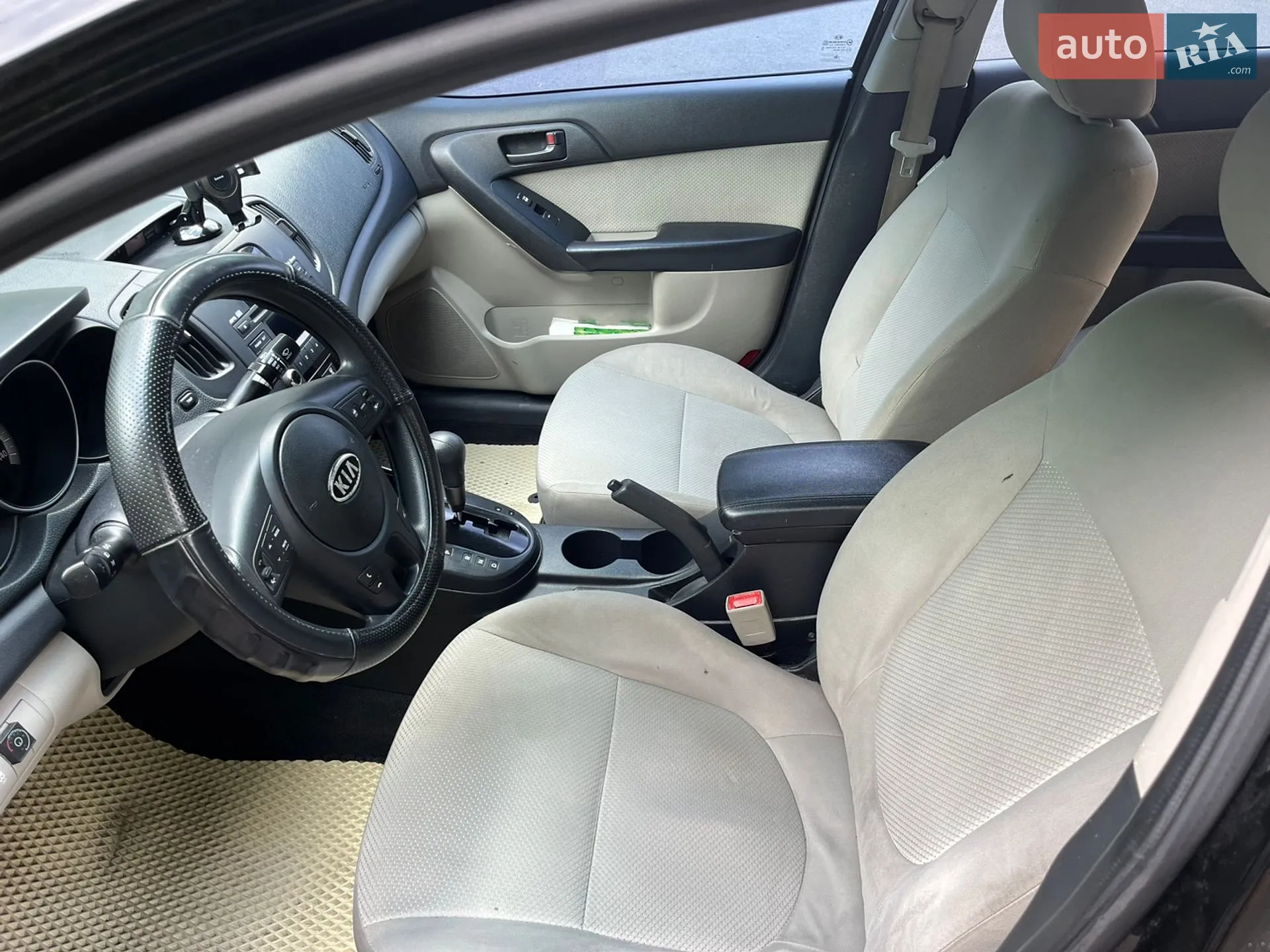 Kia Forte 2009 VIN KNAFU4A23A5830656 фото оголошення 14 з 31