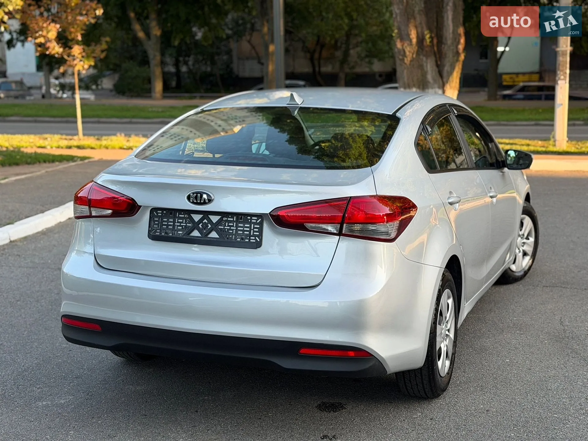 2017 Kia Forte - мініатюра 10