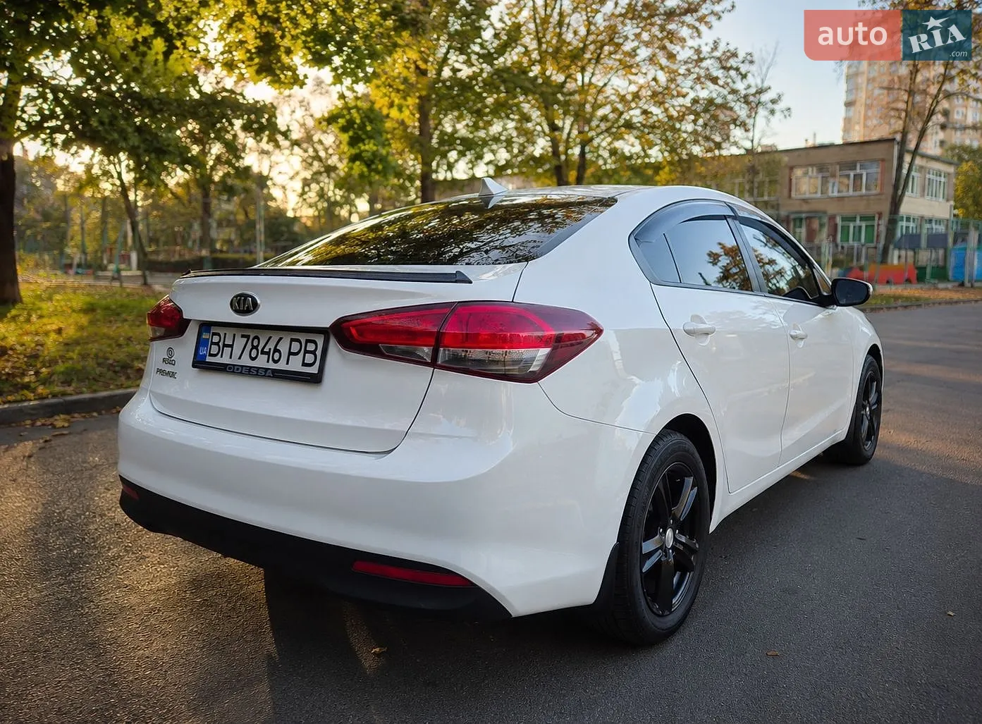 2016 Kia Forte - мініатюра 2