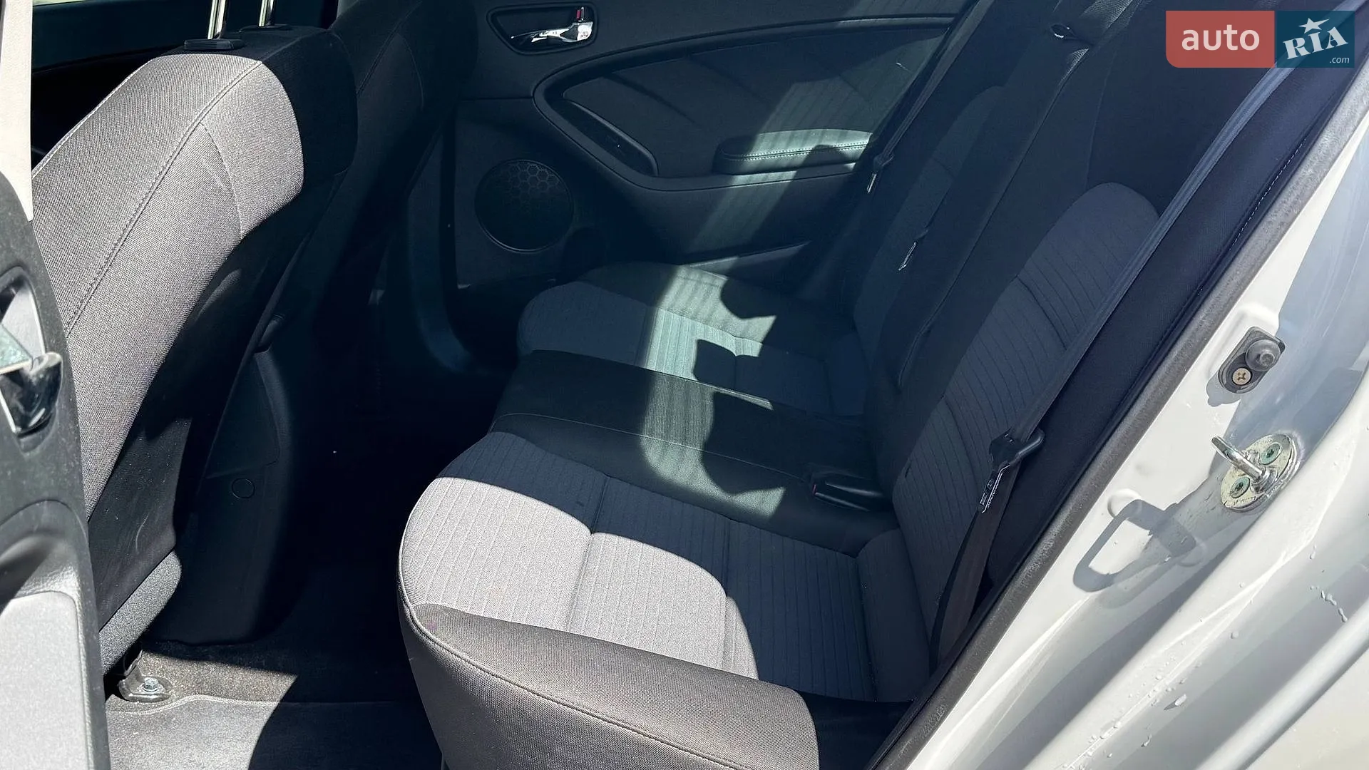 2015 Kia Forte - мініатюра 17