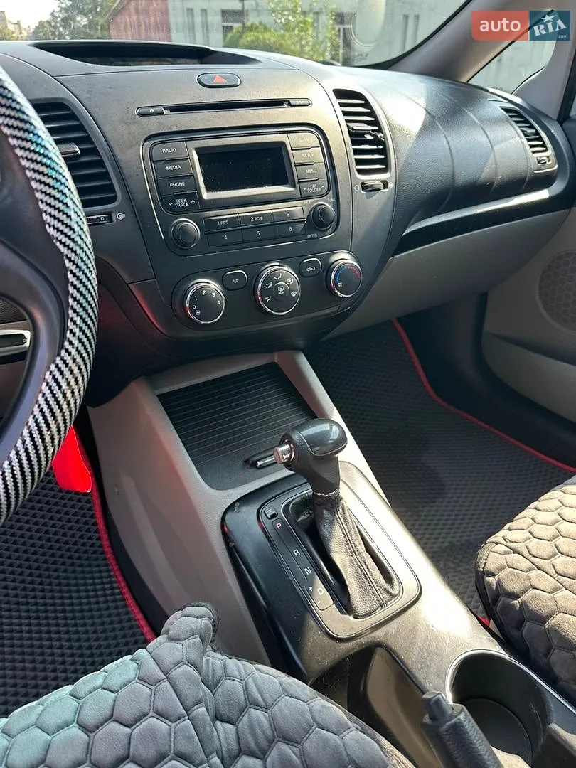 2014 Kia Forte - мініатюра 23