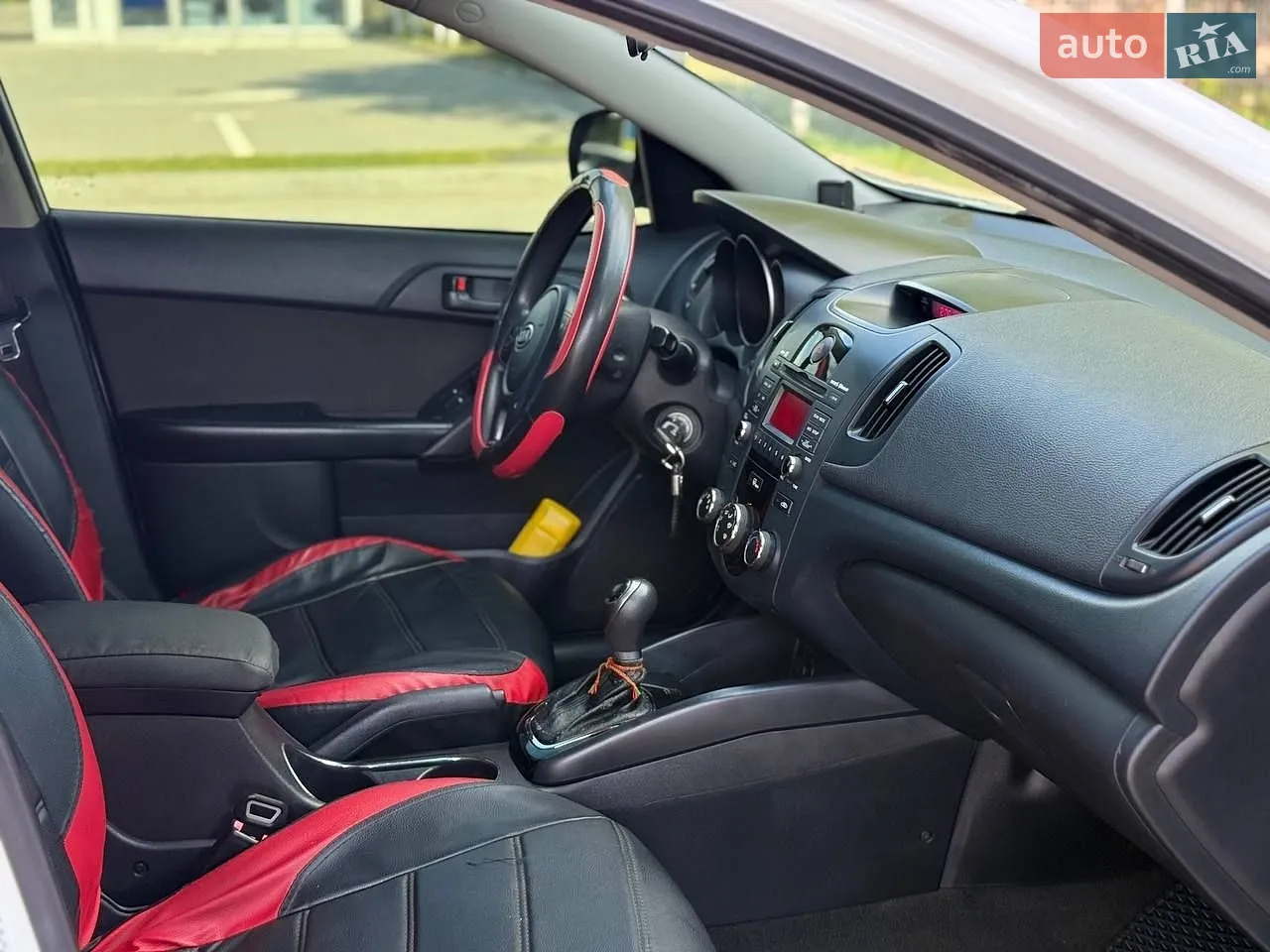 2011 Kia Forte - мініатюра 14