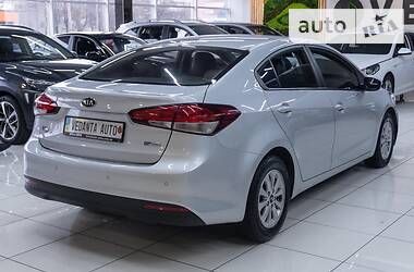 Седан Kia K3 2016 в Одессе