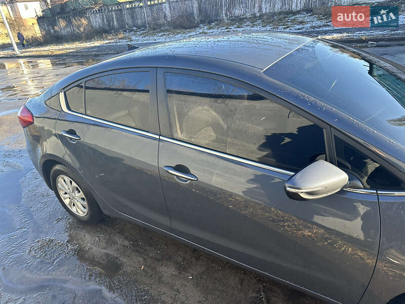 Седан Kia K3 2015 в Киеве
