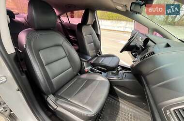 Седан Kia K3 2015 в 