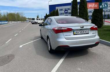 Седан Kia K3 2015 в 