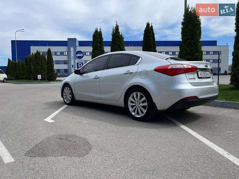 Седан Kia K3 2015 в Киеве