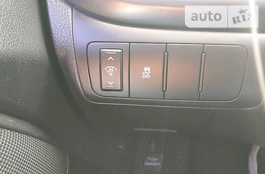 Седан Kia K5 2015 в 