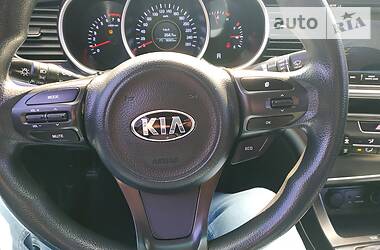 Седан Kia K5 2015 в 