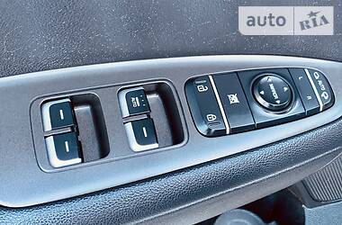 Седан Kia K5 2016 в 