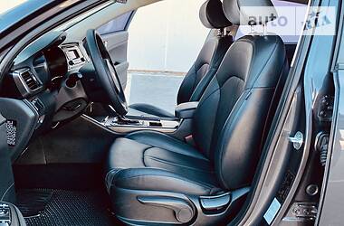 Седан Kia K5 2016 в 