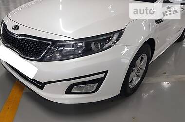 Седан Kia K5 2015 в Києві