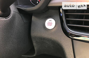 Седан Kia K5 2016 в 