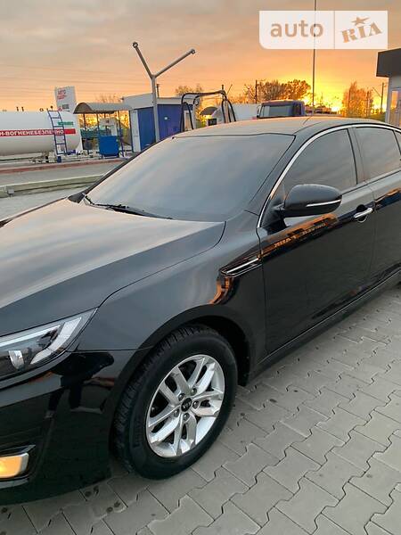 Седан Kia K5 2014 в Барышевке
