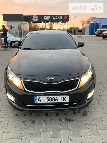 Седан Kia K5 2014 в Барышевке