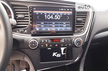 Седан Kia K5 2014 в Запоріжжі