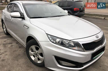 Седан Kia K5 2011 в Прилуках