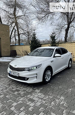 Седан Kia K5 2016 в Запорожье