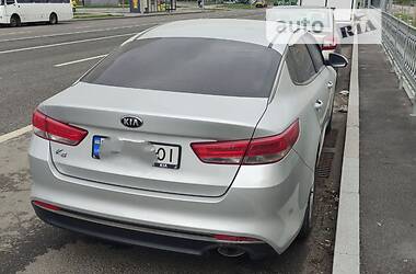 Седан Kia K5 2015 в Киеве