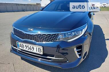 Седан Kia K5 2017 в Виннице