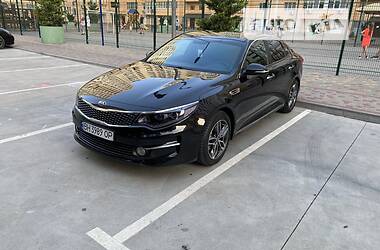 Седан Kia K5 2016 в Одессе