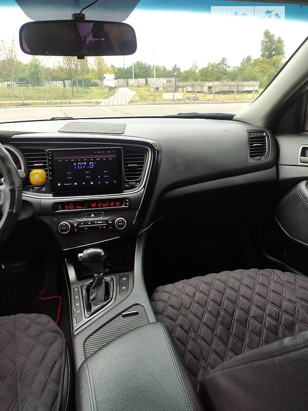 Седан Kia K5 2015 в Києві