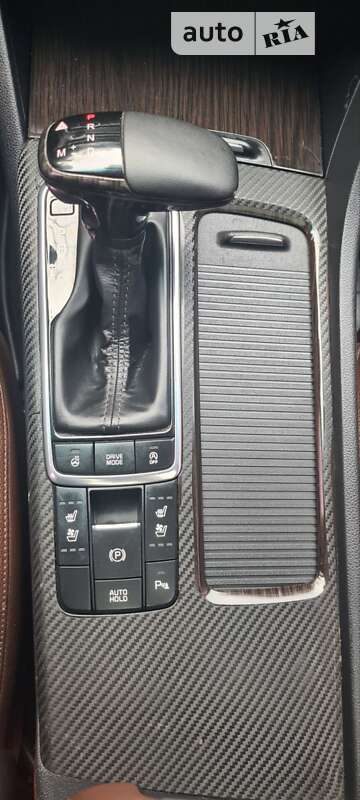 Седан Kia K5 2015 в Ізмаїлі