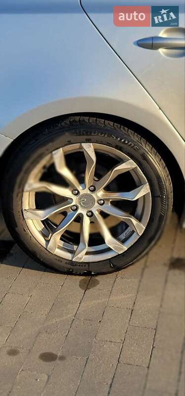 Седан Kia K5 2013 в Сумах