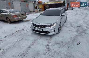 Седан Kia K5 2015 в Барышевке