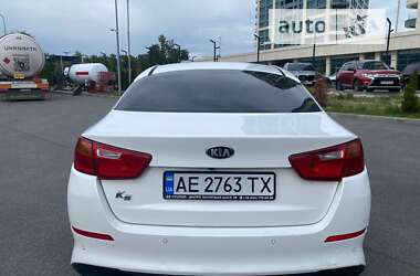 Седан Kia K5 2014 в Днепре