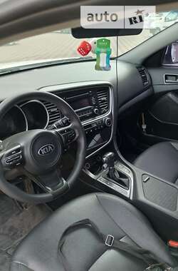 Седан Kia K5 2014 в Гайсину