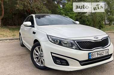 Седан Kia K5 2014 в Кременчуці