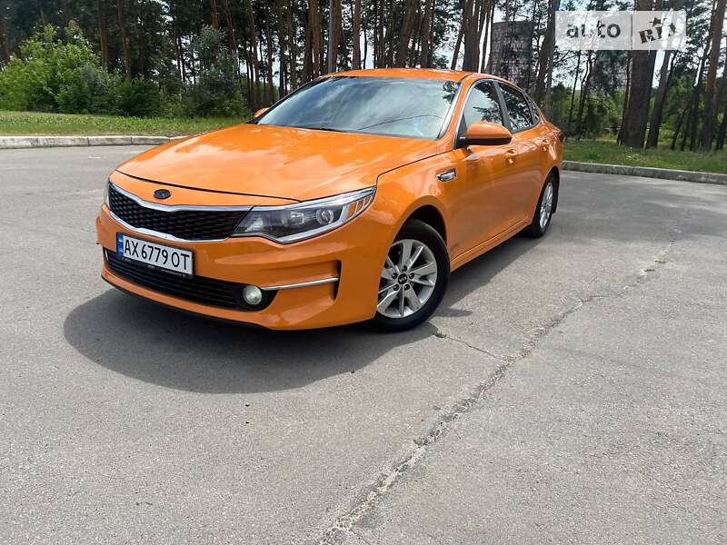 Седан Kia K5 2017 в Харкові