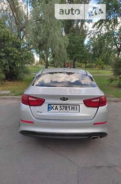 Седан Kia K5 2013 в Киеве