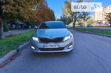 Седан Kia K5 2014 в Одесі