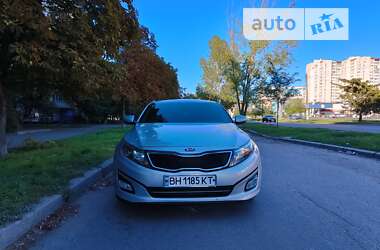 Седан Kia K5 2014 в Одесі