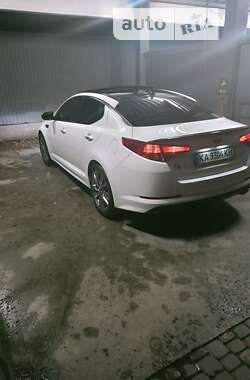 Седан Kia K5 2011 в Харкові