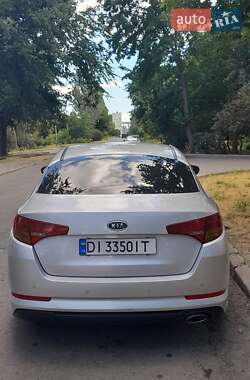 Седан Kia K5 2011 в Николаеве