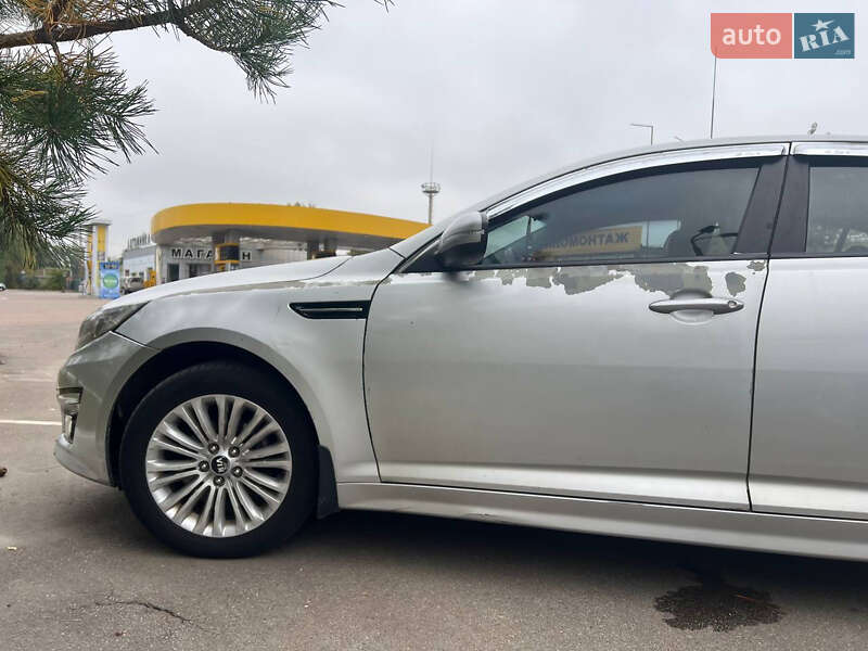 Седан Kia K5 2014 в Києві