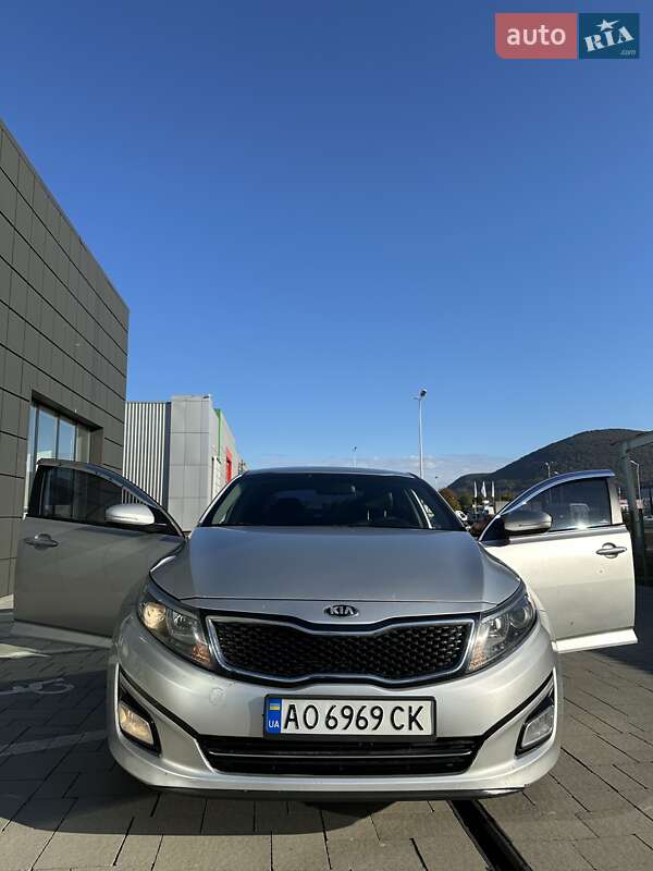 Седан Kia K5 2014 в Тячеве фото 10 Седан Kia K5 2014 в Тячеве