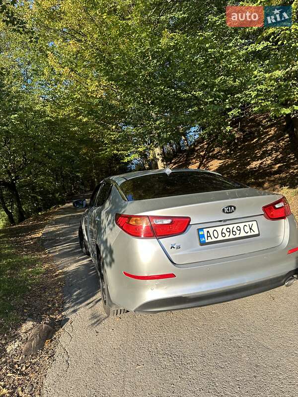 Седан Kia K5 2014 в Тячеве фото 13 Седан Kia K5 2014 в Тячеве