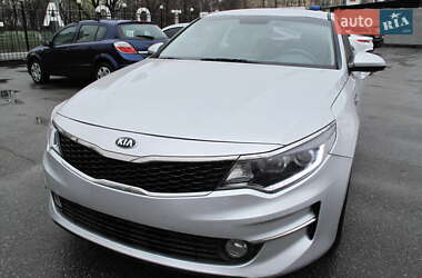 Седан Kia K5 2017 в Киеве