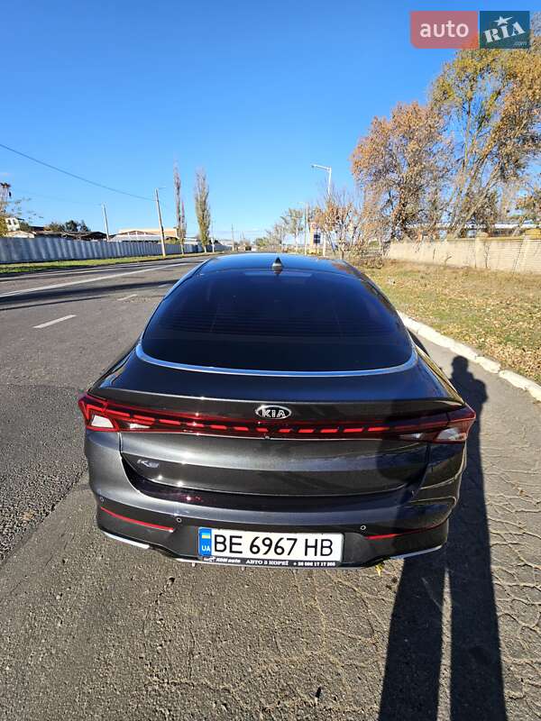 Седан Kia K5 2019 в Николаеве