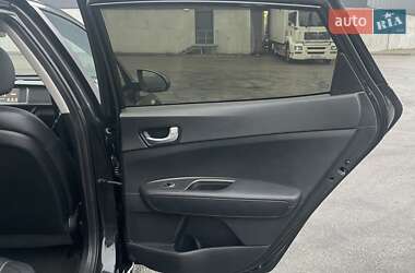 Седан Kia K5 2016 в 