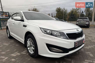 Седан Kia K5 2013 в Кривом Роге